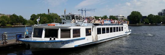 Woltersdorf waterways and Löcknitz River boat trip from Berlin