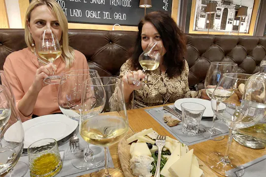 Degustacja wina i oliwy z oliwek z parowaniem potraw w pobliżu Panteonu