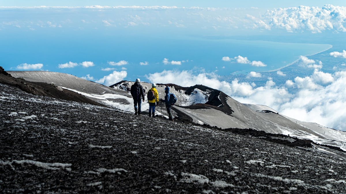 Tocht met gids door de krater vanaf de Etna-top met kabelbaan en 4×4