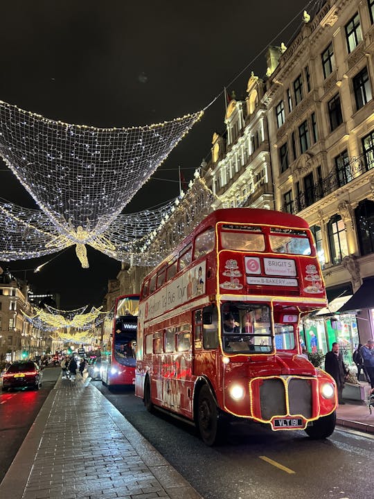 Lontoon bussikierros ja iltapäivätee