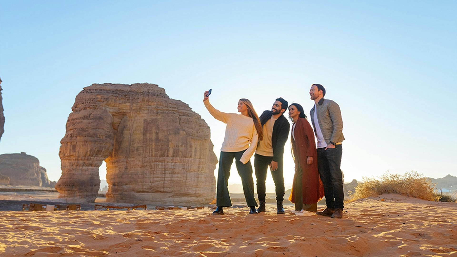 Al Ula full-day discovery tour from Madinah