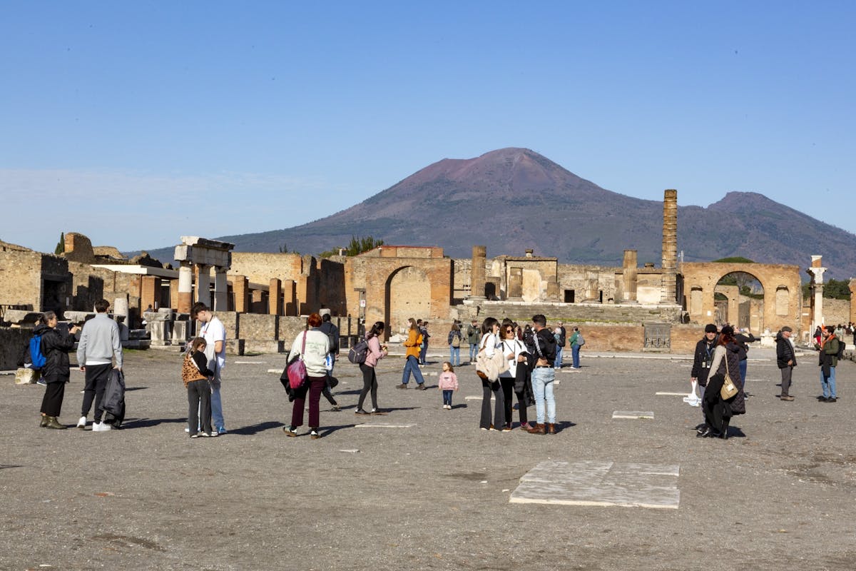 Tour condiviso di Pompei da Napoli