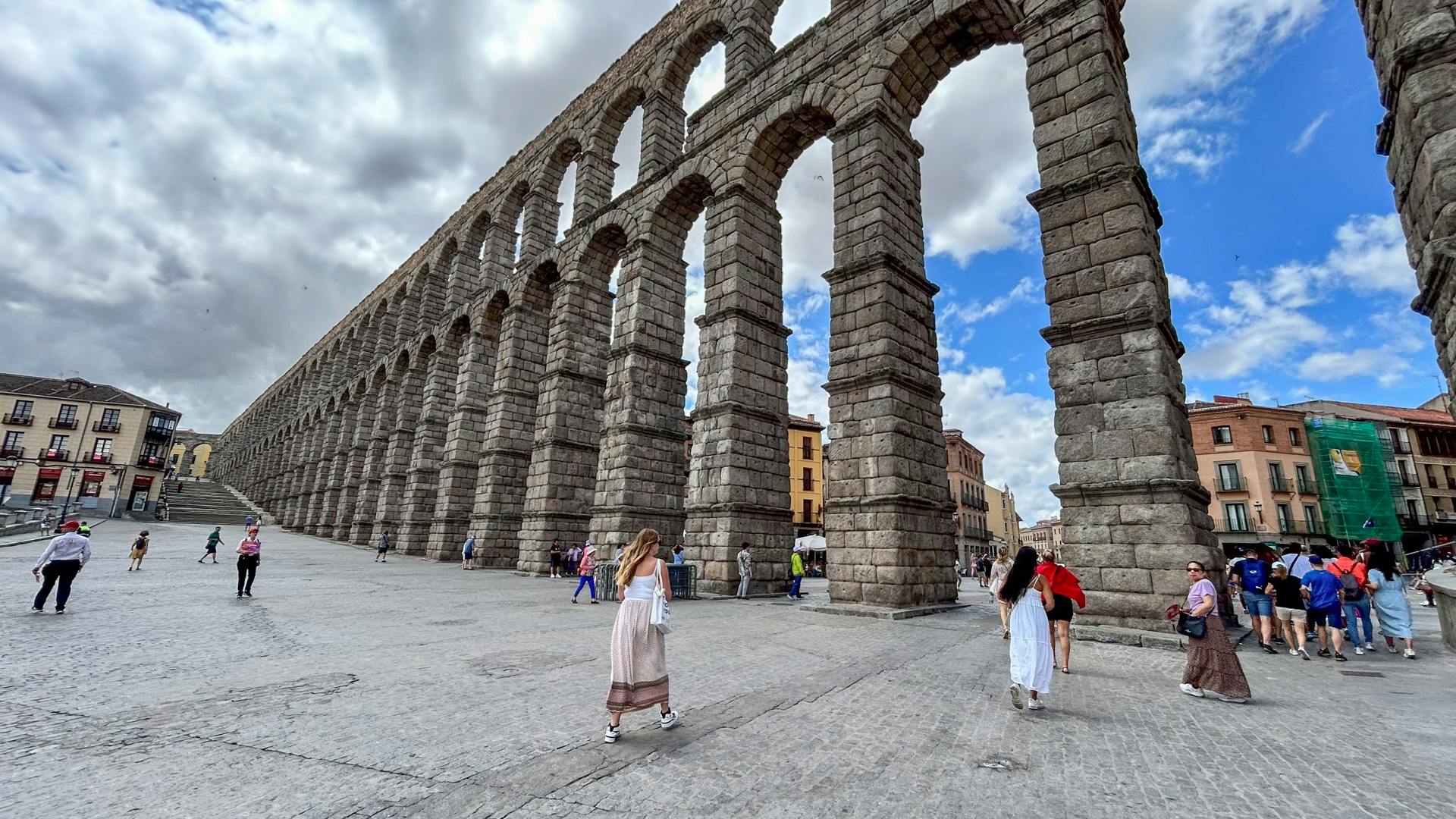 Toledo and Segovia guided tour from Madrid