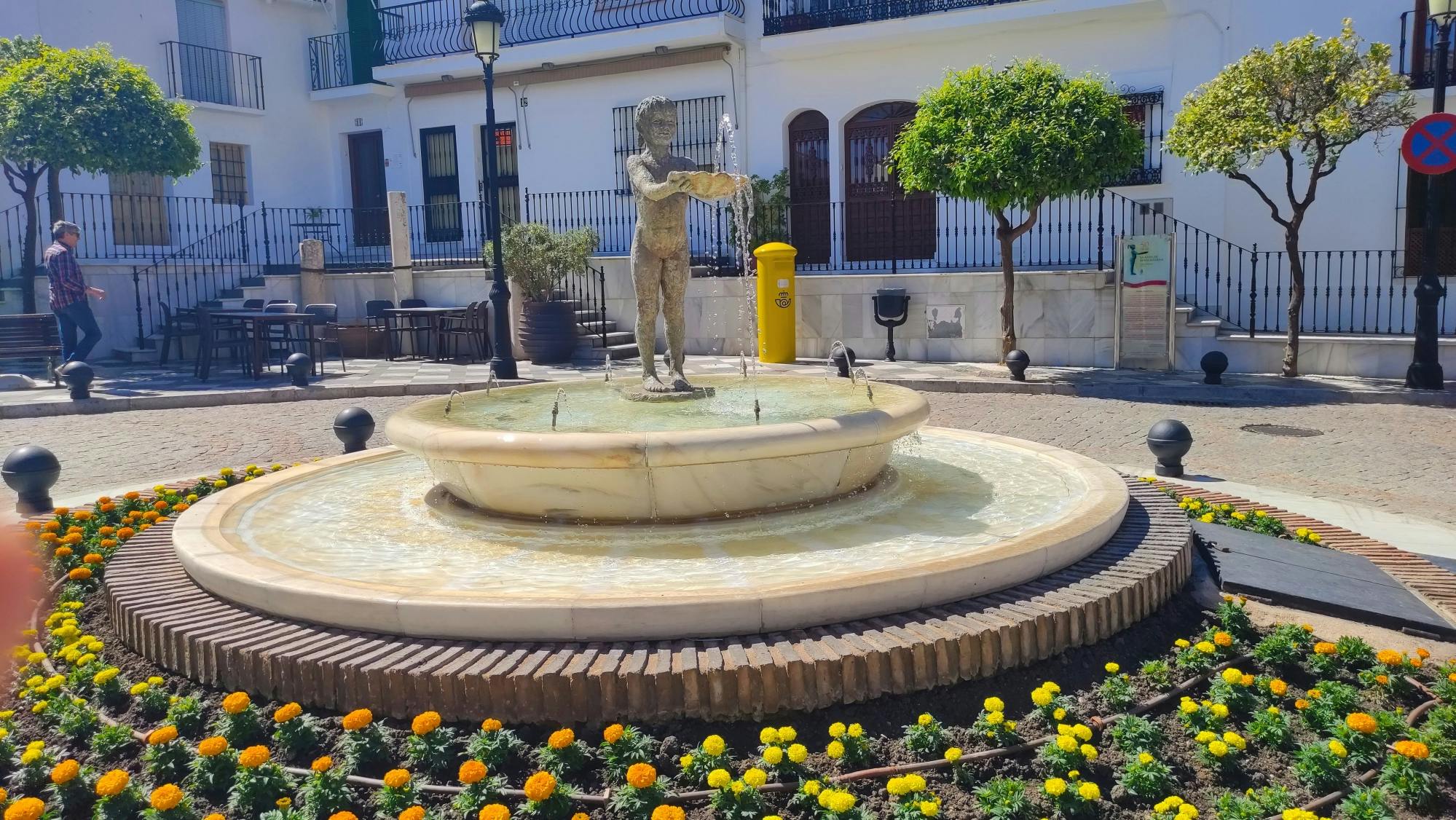 Market, Colomares Castle and village charm