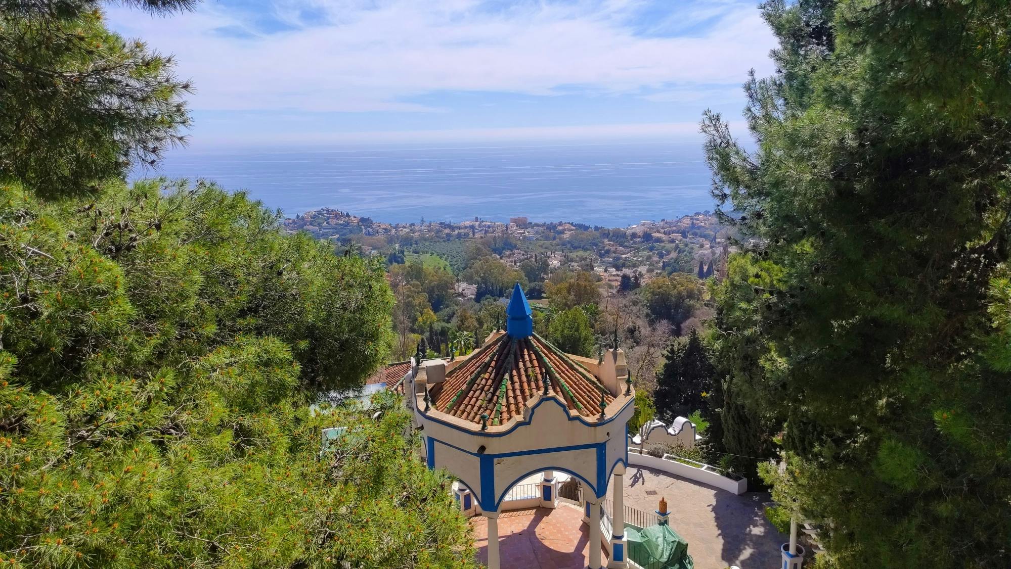 Market, Colomares Castle and village charm