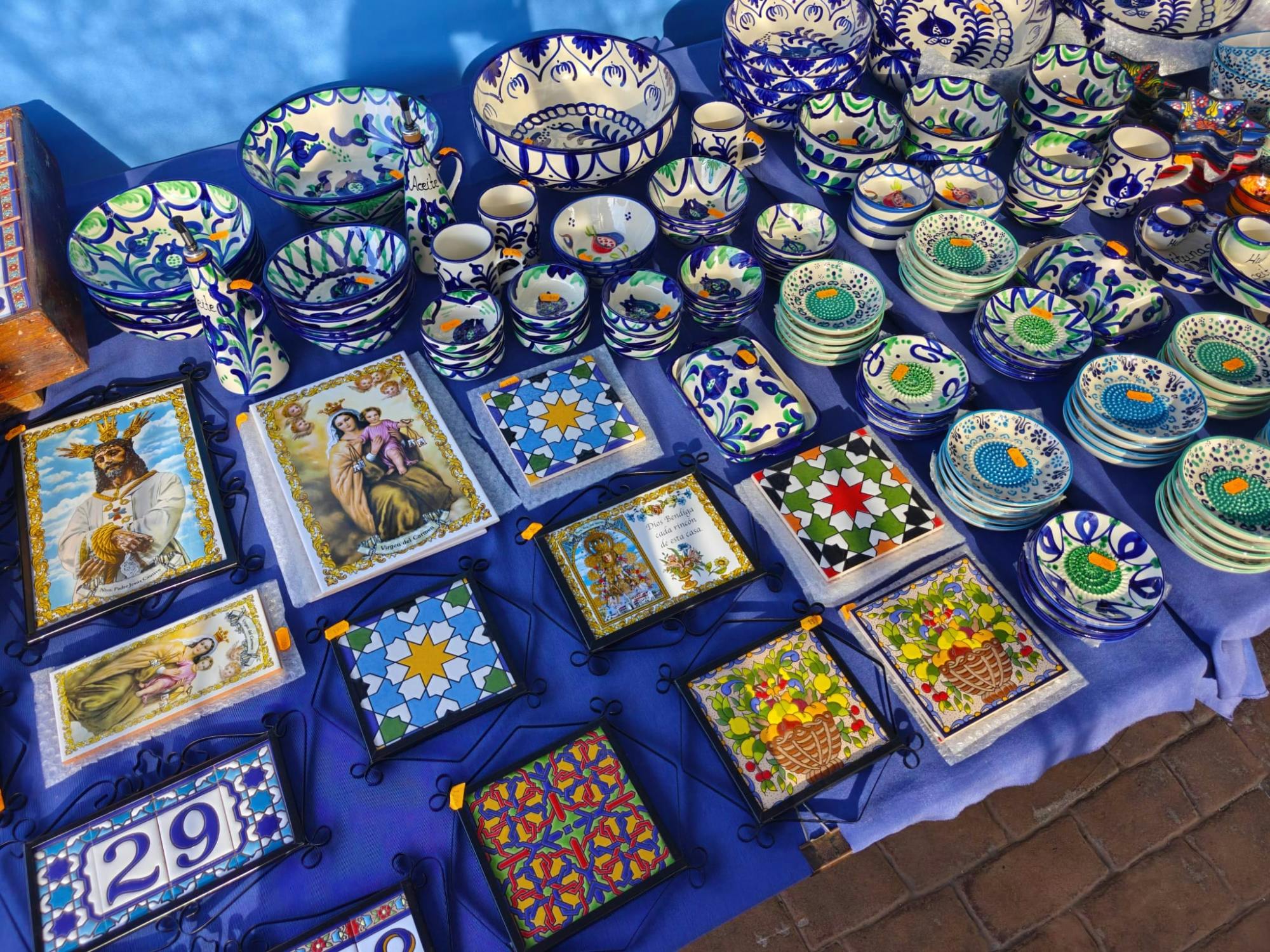 Market, Colomares Castle and village charm