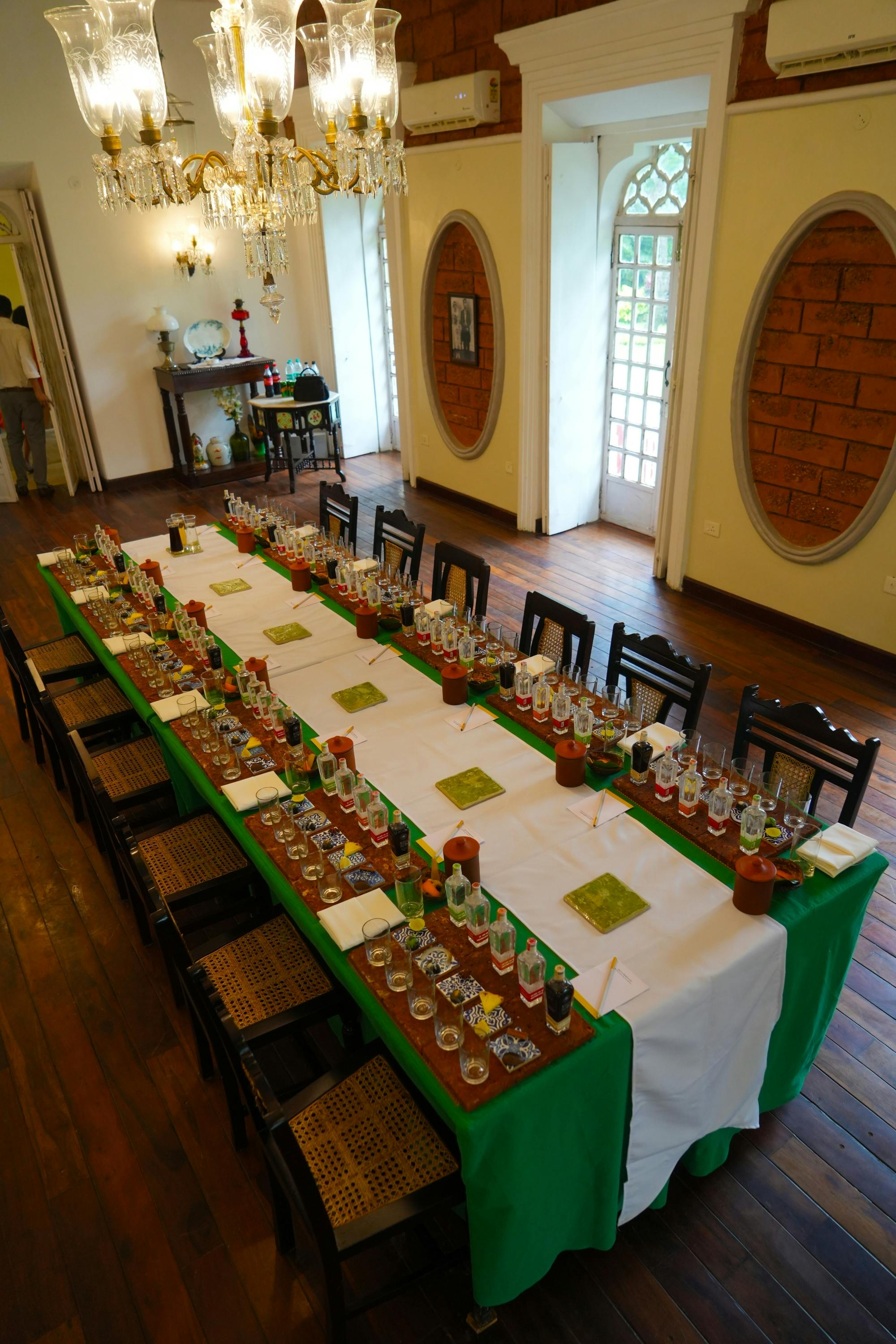 Goan cooking experience with Feni tasting in a colonial mansion