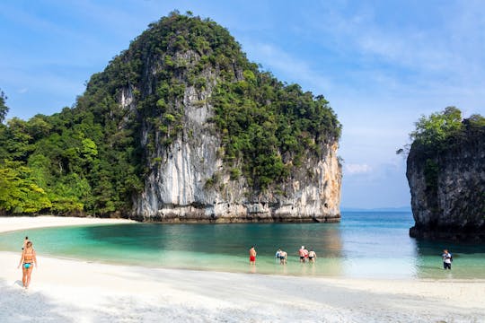 Baia di Phang Nga e Hong Island: tour di un'intera giornata da Khao Lak