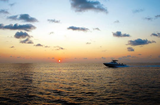 Mezza giornata di tour all'alba di Koh Khai in motoscafo e ATV da Phuket