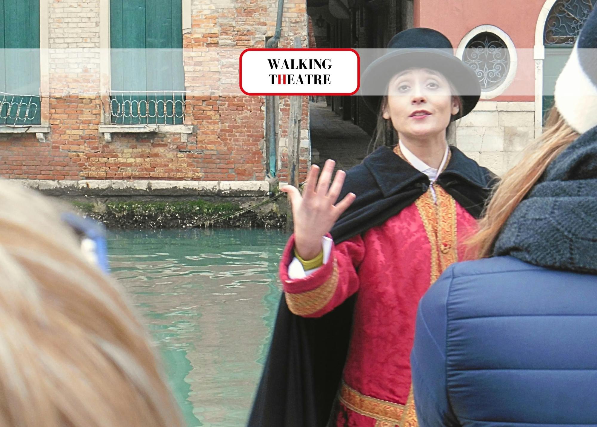 Carnaval de Venecia: espectáculo teatral caminando con el «Codega»