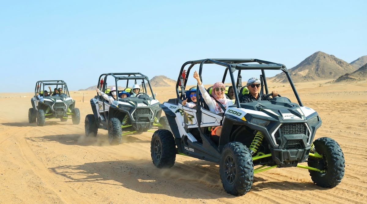 Ochtendtocht met een duinbuggy in de Sahara van Hurghada