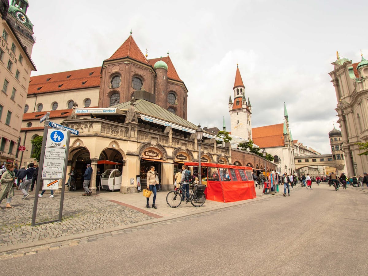Navigeer door de meest Insta-perfecte plekjes vanaf München met een lokale gids