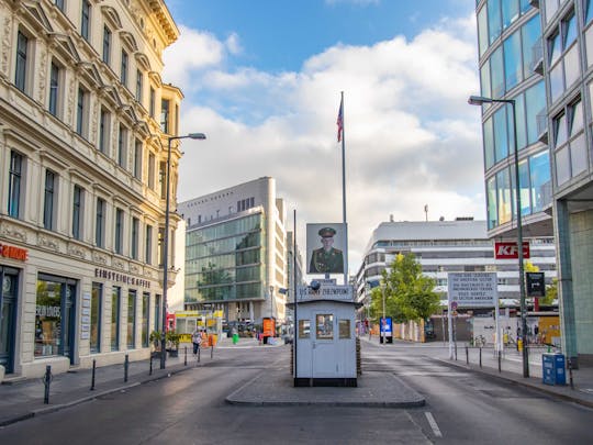 Private historical tour through Berlin with a local