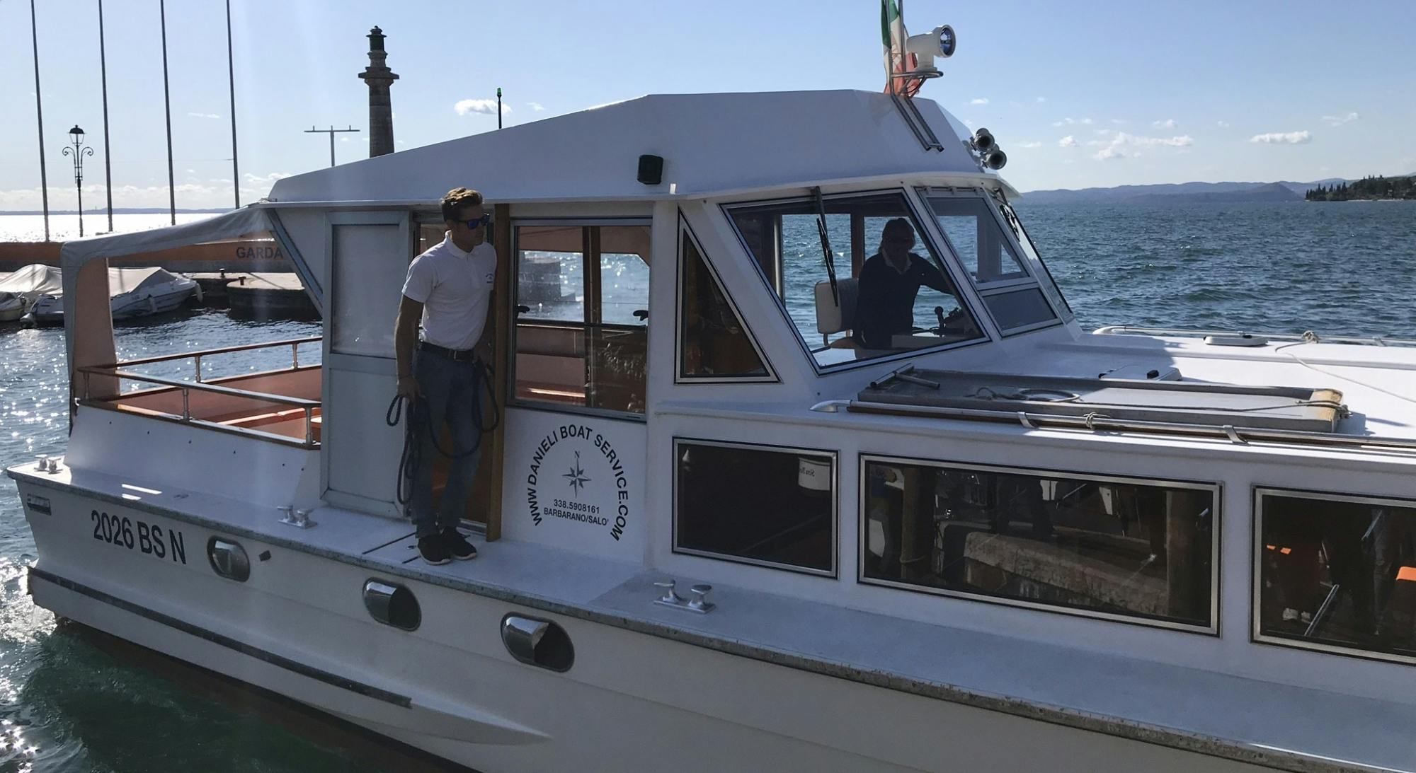 Sirmione 4-hour guided boat tour from Garda and Bardolino