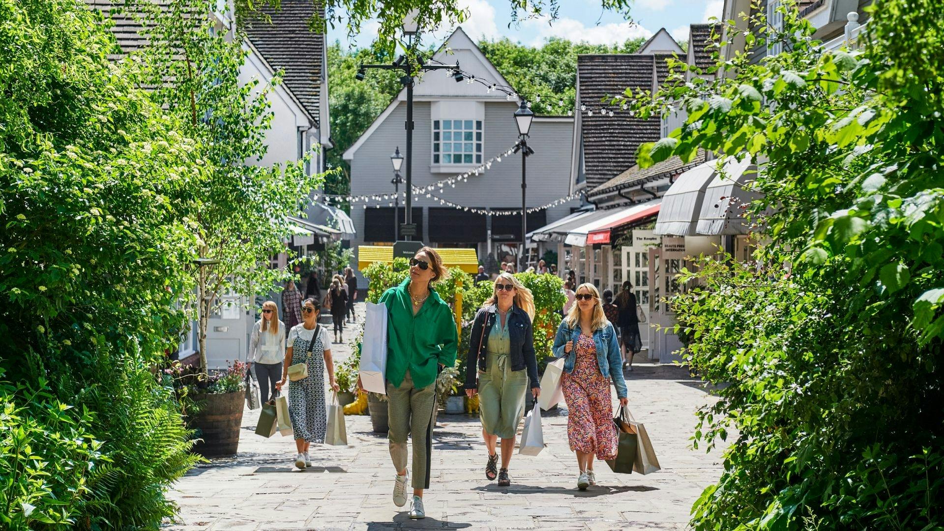 Bicester Village Shopping Experience by Train