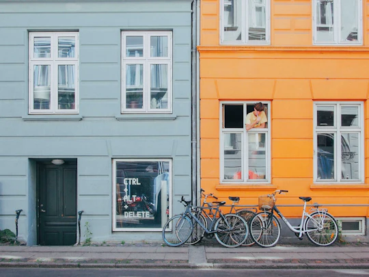 90-minute Copenhagen photo walk with local guide