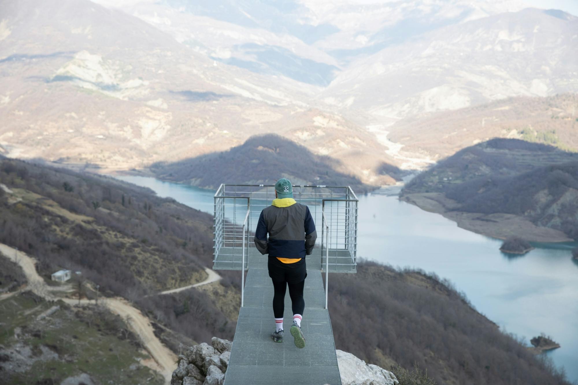 4x4 adventure to Lake Bovilla with wine tasting and lunch