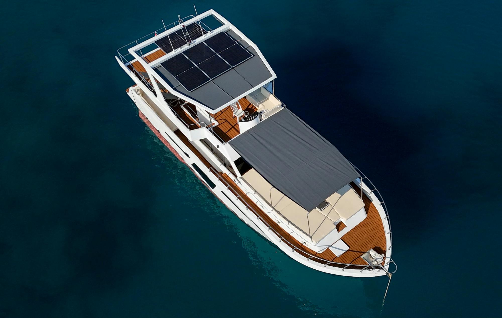 Luxe jachtboottocht bij zonsondergang in een kleine groep vanuit Kemer