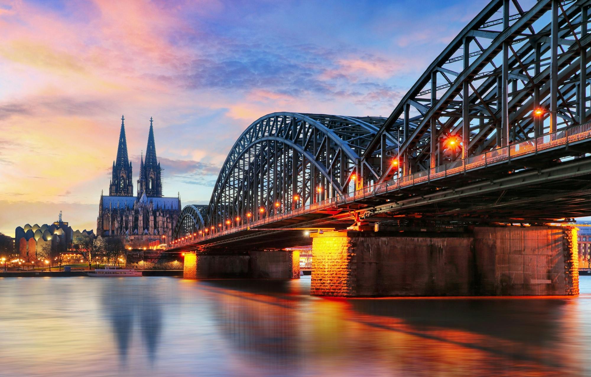 Cologne best intro walking tour with a local guide