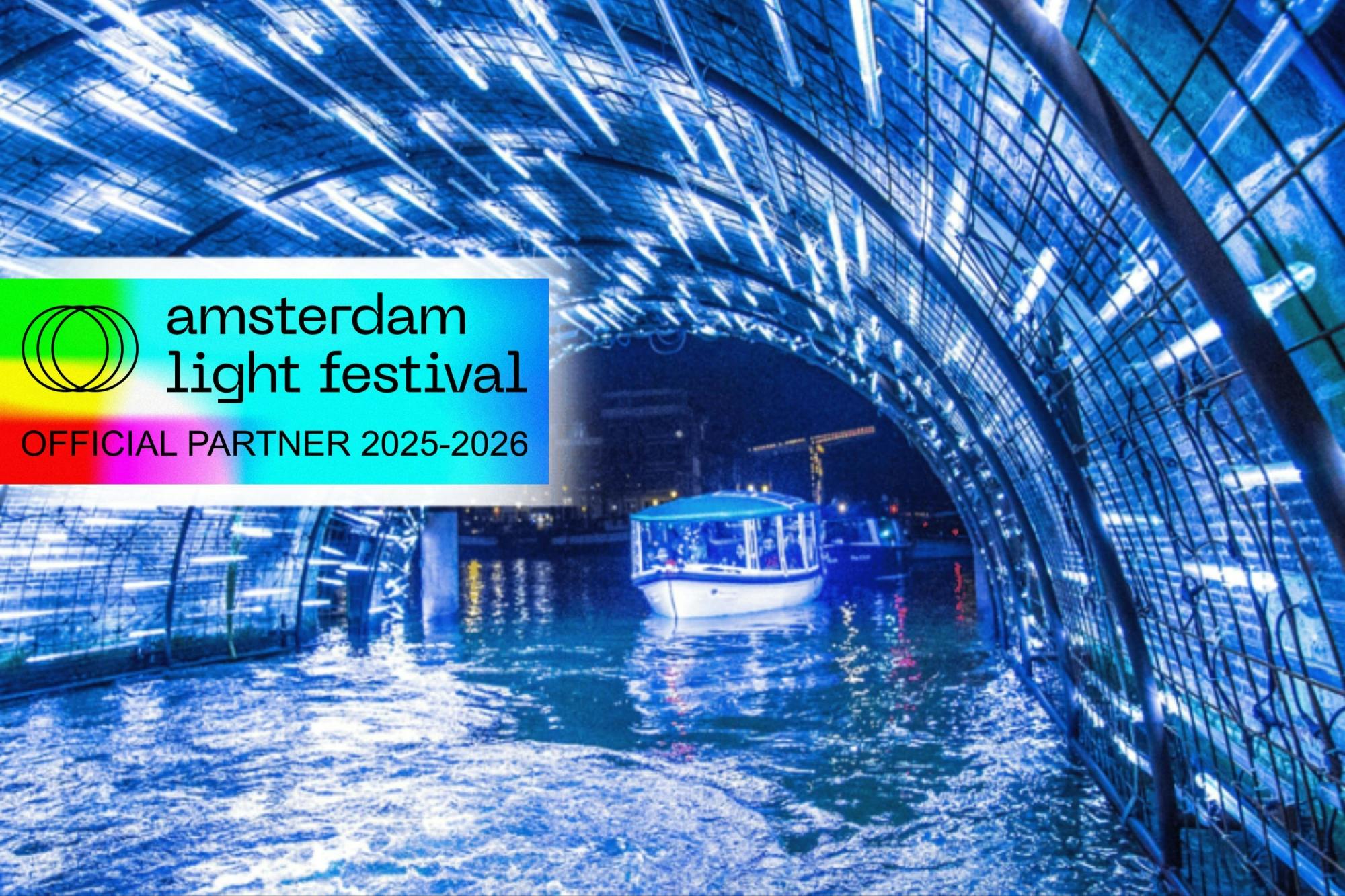 Crociera sui canali dell'Amsterdam Light Festival su una barca di lusso