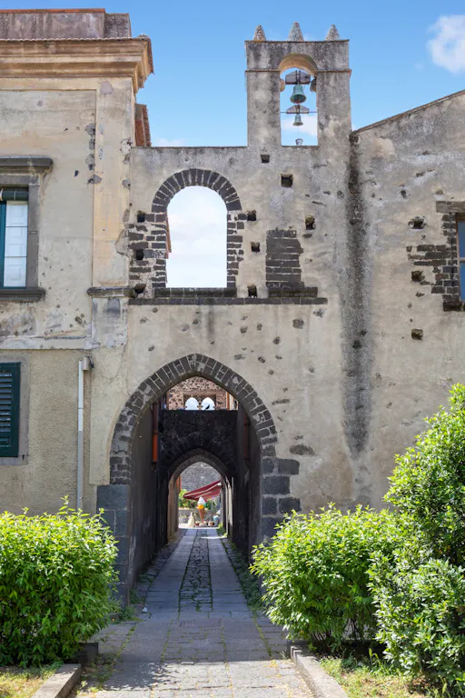 Full-day Randazzo and Alcantara Gorge tour from Taormina