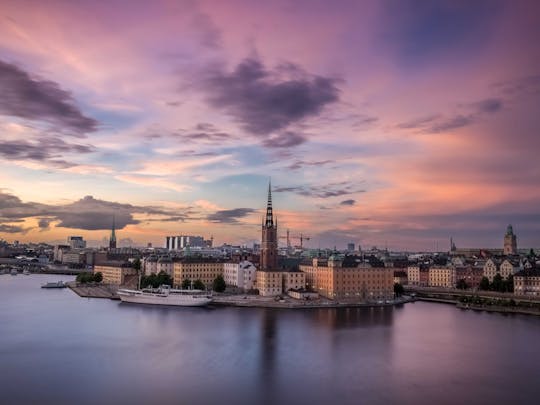 Guided tour of Stockholm's most photogenic spots with a local