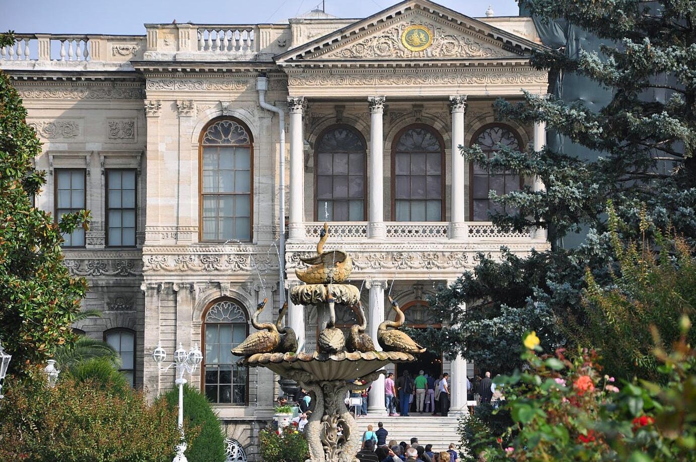 Istanbul old town walking tour from Bulgaria by overnight bus