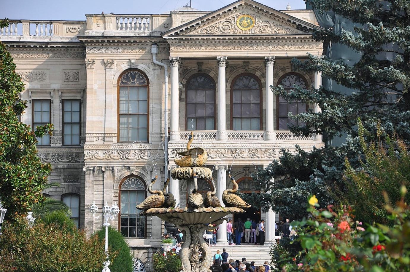 Istanbul old town walking tour from Bulgaria by overnight bus