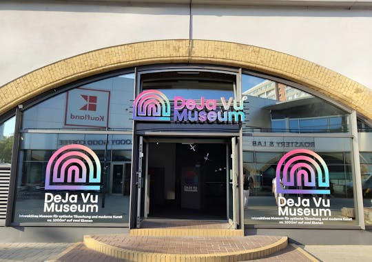 Berlin DeJa Vu Museum ticket and city walk audio tour