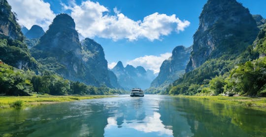 Crociera sul fiume Li e tour guidato di esplorazione di Yangshuo da Guilin