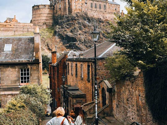 Promenade artistique et culturelle à Édimbourg avec un habitant de la ville