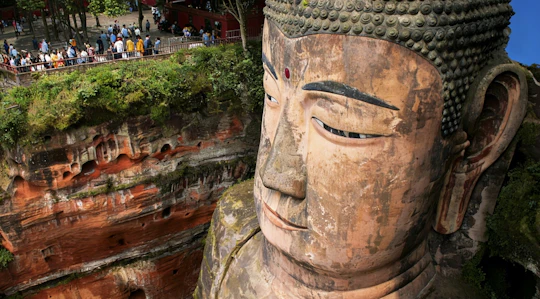Giant Buddha and Huanglongxi Old Town private day tour from Chengdu