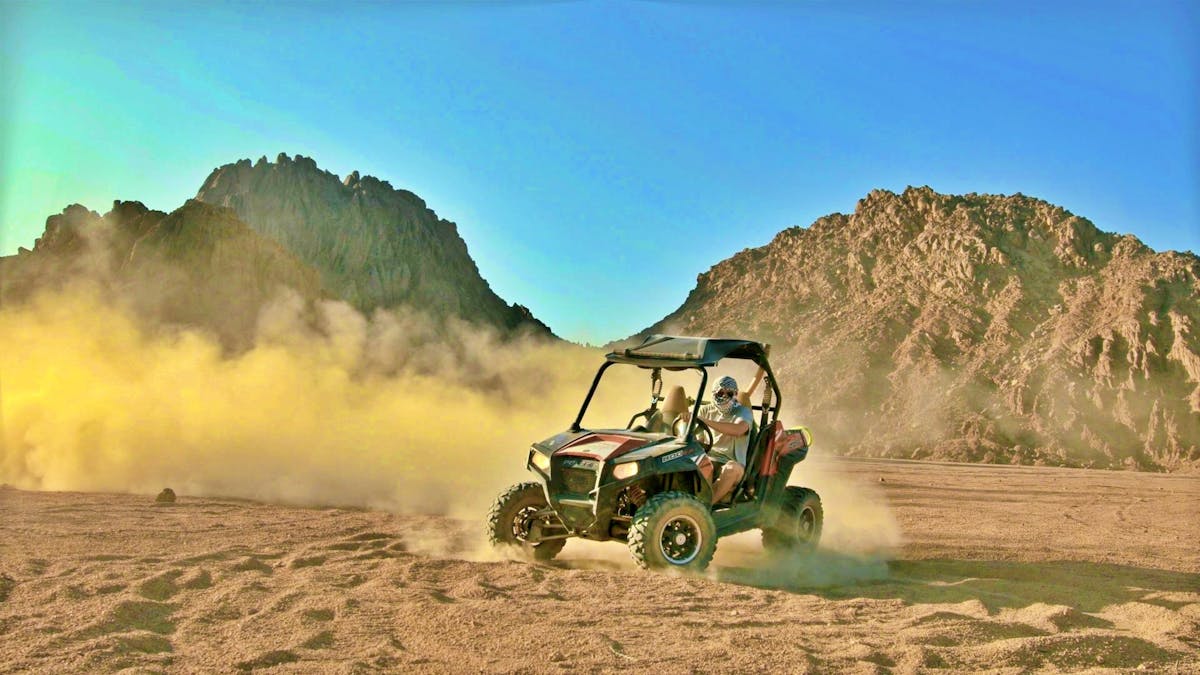 De ultieme zandbuggy-ervaring in de Sahara, inclusief diner vanaf Sharm El Sheikh