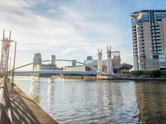 Visita aos locais mais perfeitos de Manchester para Insta com um local