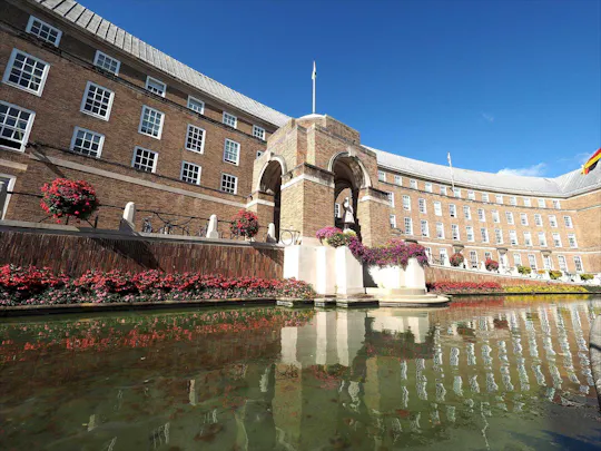 Bristol 1-hour tour with a local