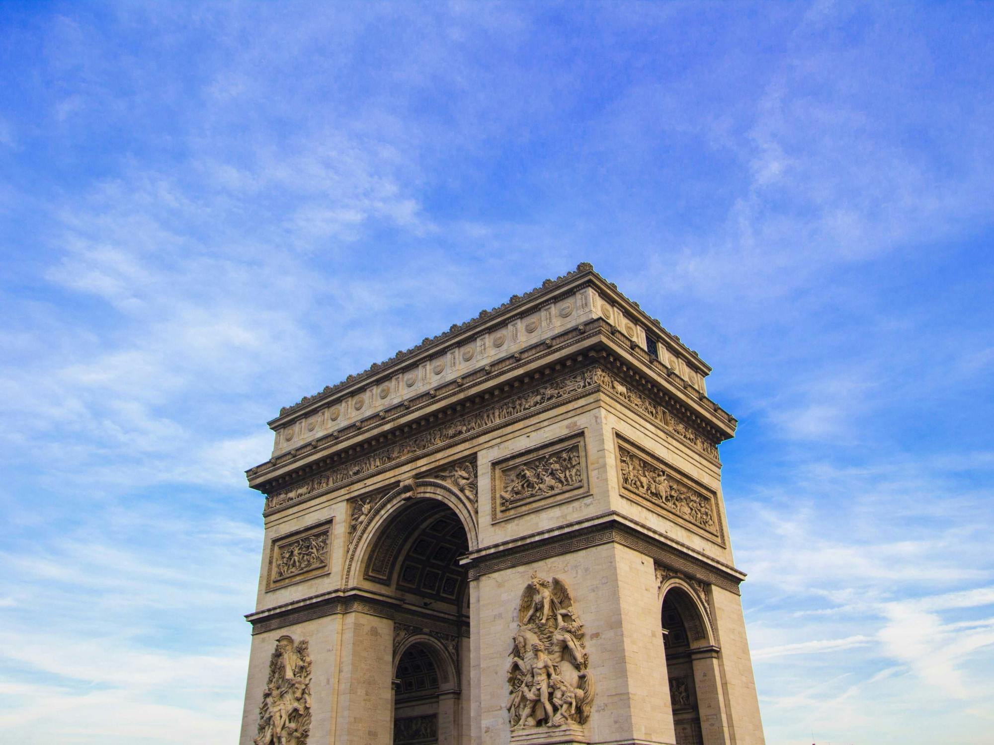 Guided tour through Paris's instaspots with a local