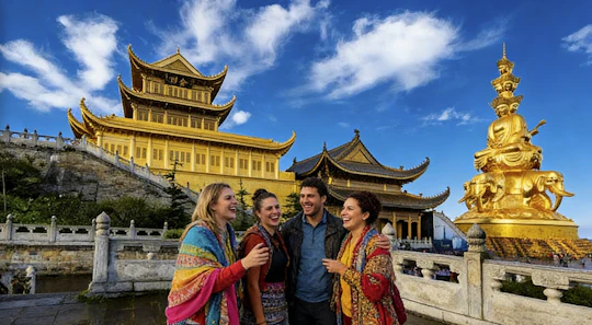 Private tour from Chengdu to Mount Emei with lunch and cable car