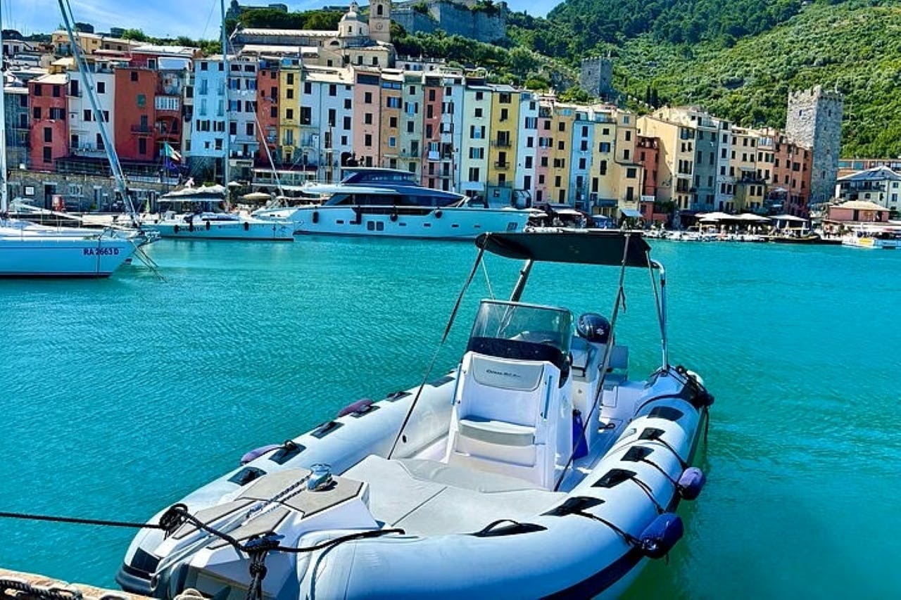 Gems of Monterosso and Rapallo boat tour