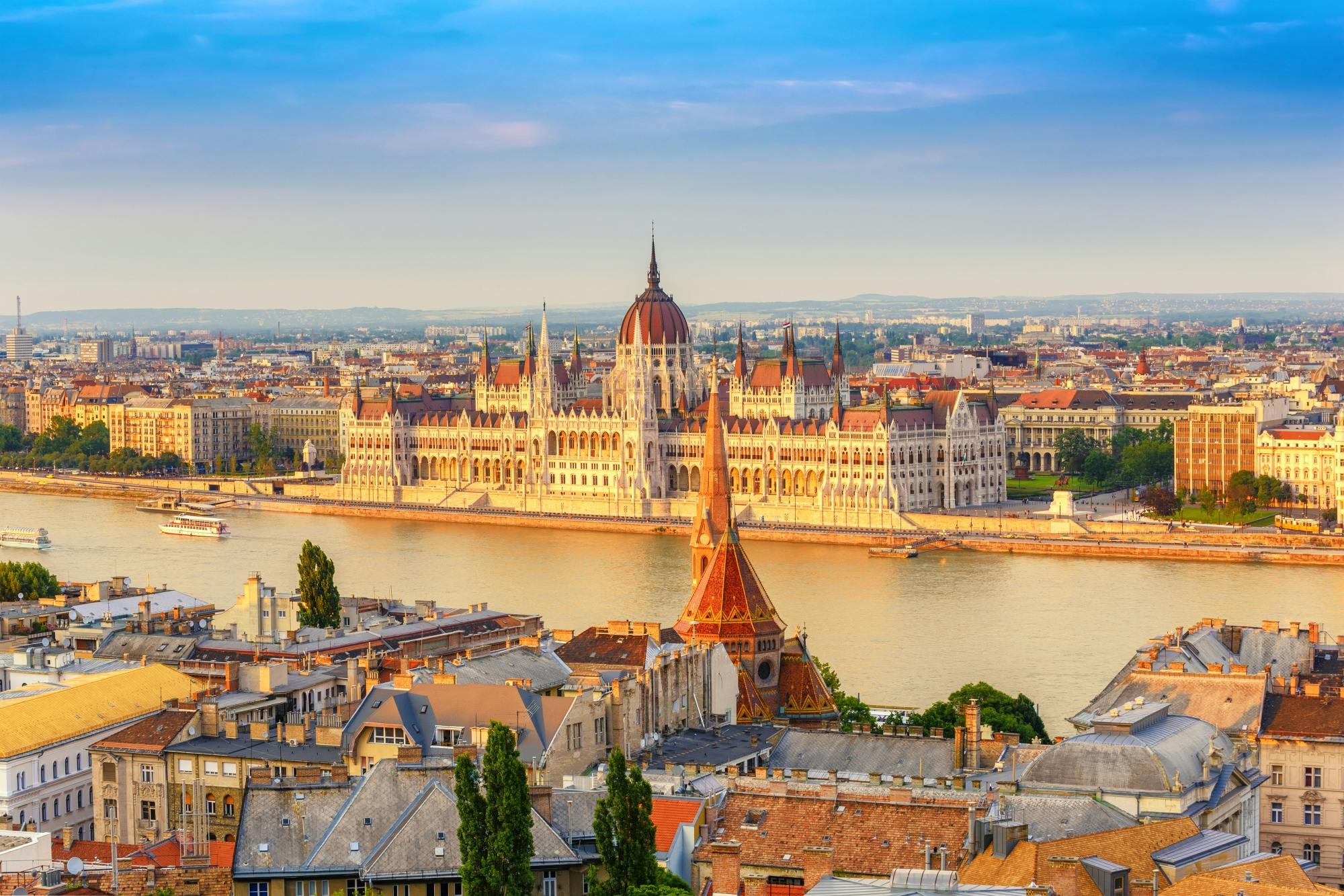 Budapest pass for spa, cruise, hop-on hop-off and walking tours