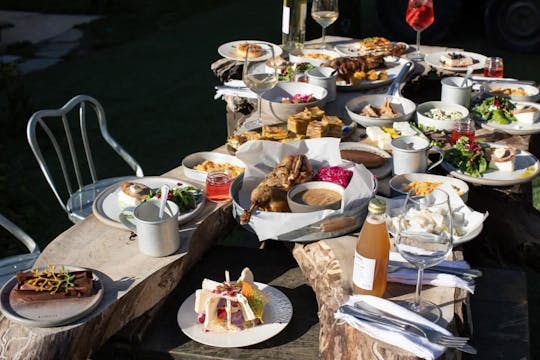 Agrotoeristische tour met lunch op een voormalige militaire basis