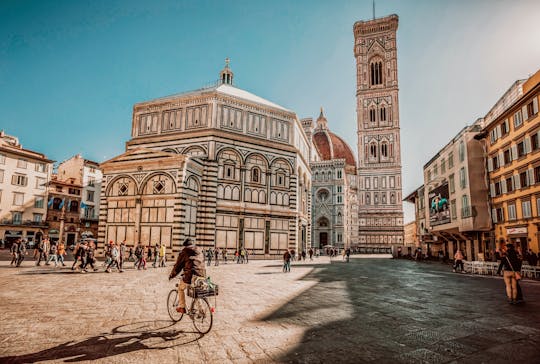 Passe para 3 atracções de Florença com autocarro hop-on hop-off e guia áudio