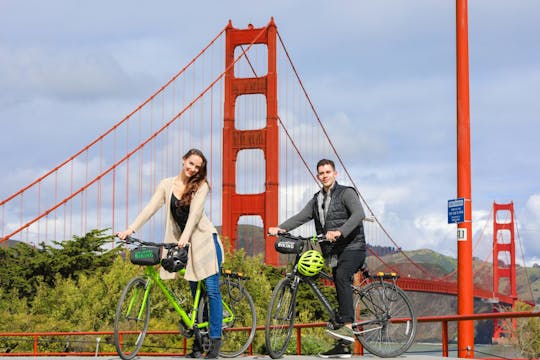 Alquiler de bicicletas en el puente Golden Gate con billete de ferry a Sausalito