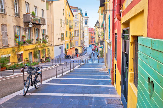 2-hour introductory walking tour of Nice with a local