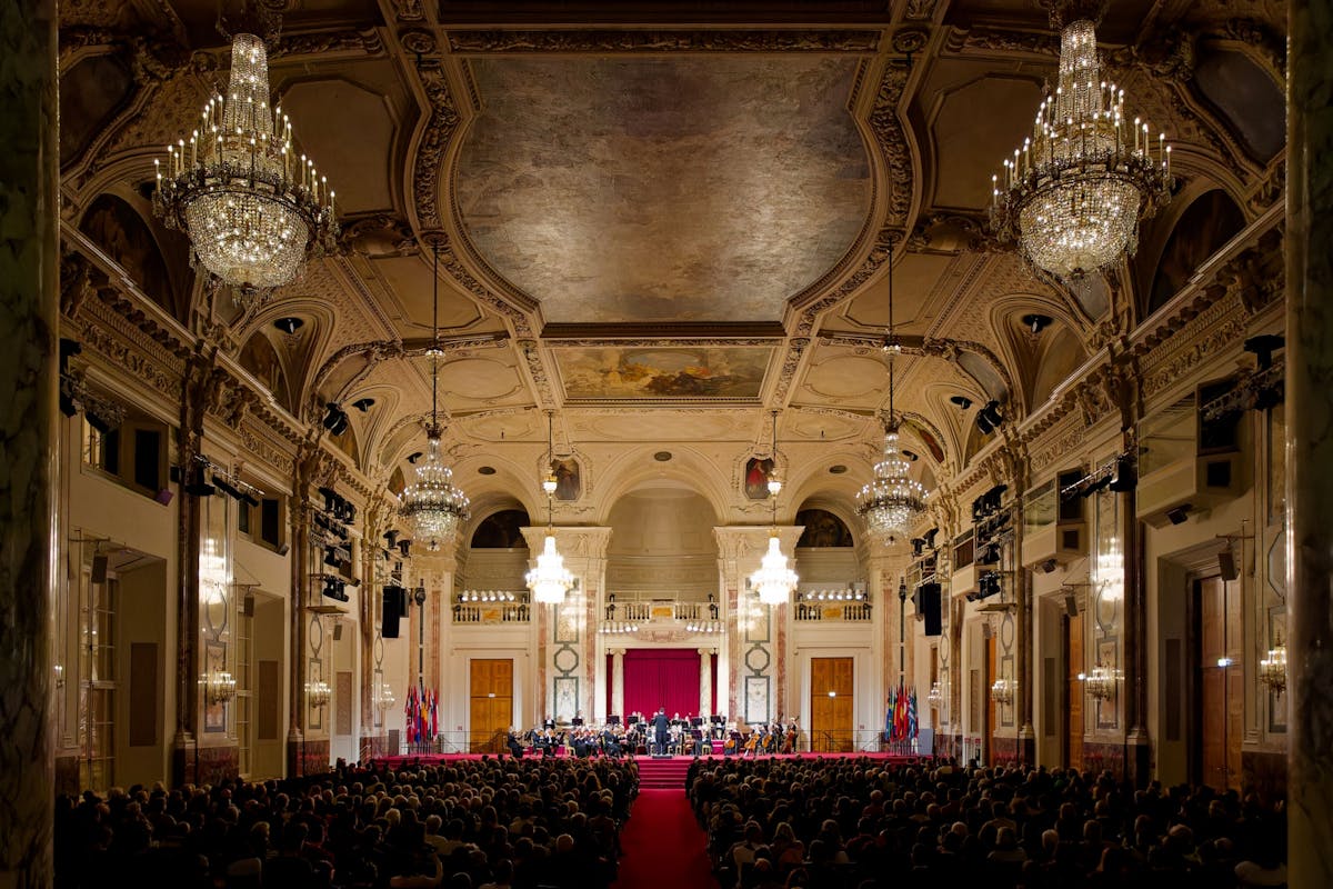 Vienna Hofburg Orchestra: Mozart and Strauss Concert Tickets-image-feb0d87c-ea54-492c-9978-daa1851225a1