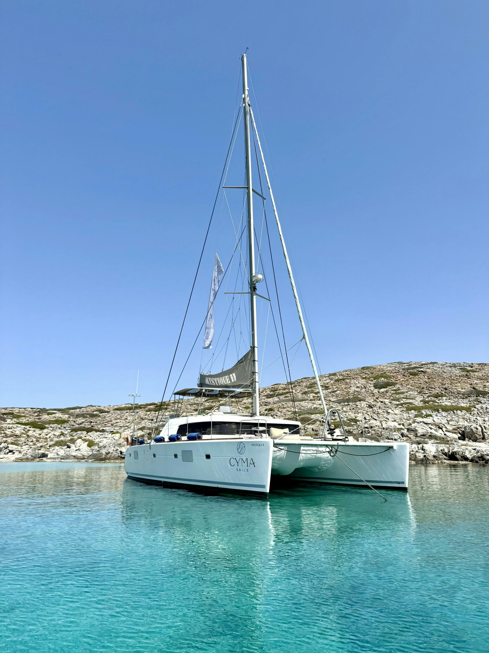 Private premium catamaran cruise to Dia Island in Crete