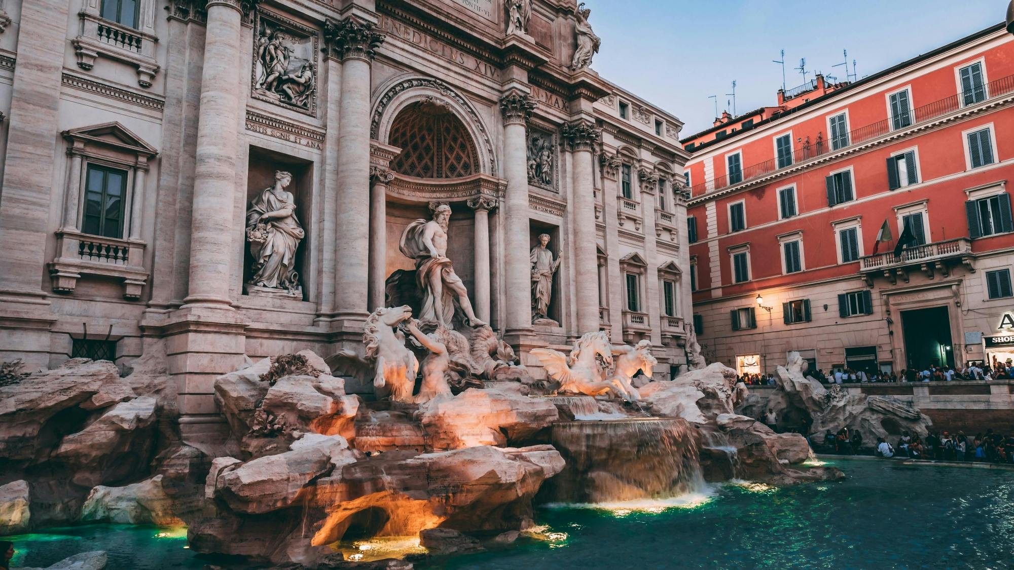 Trevi District underground guided tour and Gelato