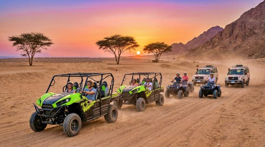 Pustynne przeżycia z kolacją i pokazem w Hurghadzie