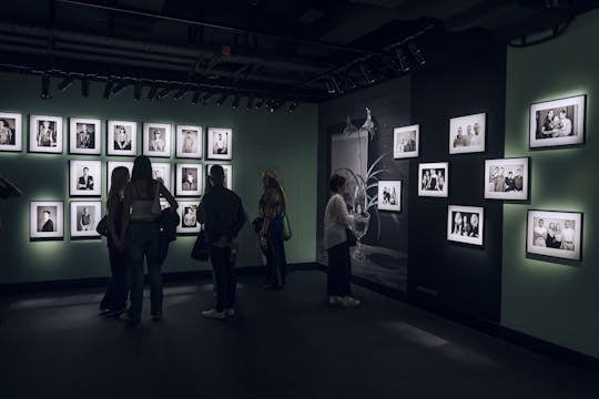 Fotografiska Berlin tickets and guided tour in German