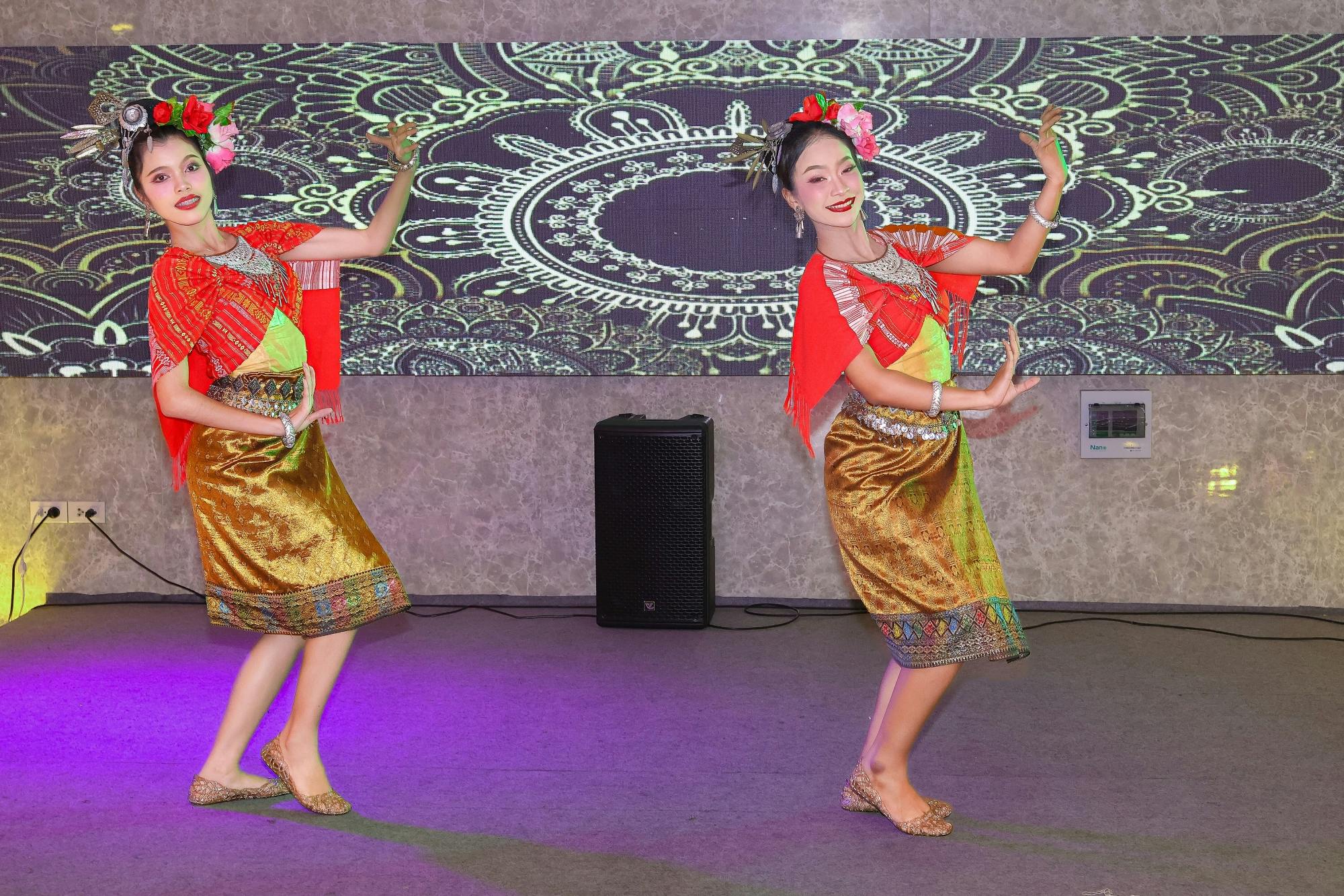 Dinner cruise on Bangkok’s Chao Phraya River