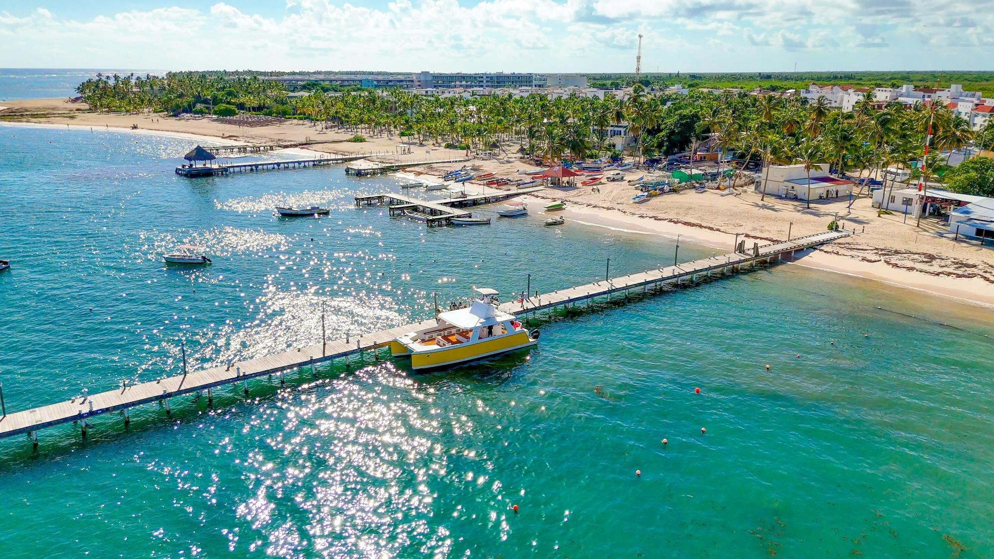 Punta Cana full-day tour with catamaran cruise and Monkeyland visit